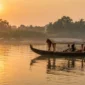 Pathiramanal Island boating at sunrise 85x85